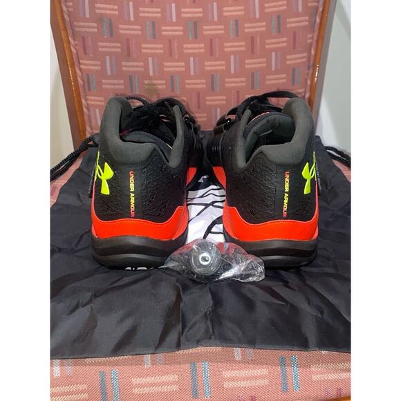 New Under Armour Mens Size 11 Silencer Track Spikes Shoes 3022517 004 Javelin - Picture 5 of 6